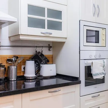 Big Sunny 2br Seaview In Natural Park Apartment
